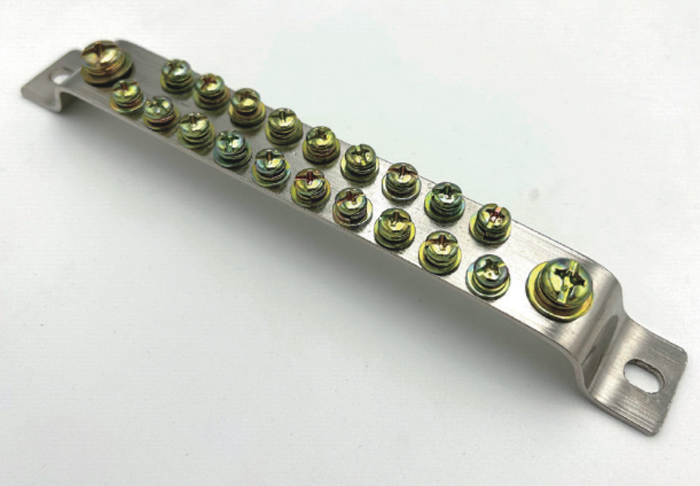 Q02 双排接地端子 DOUBLE ROW GROUND TERMINAL