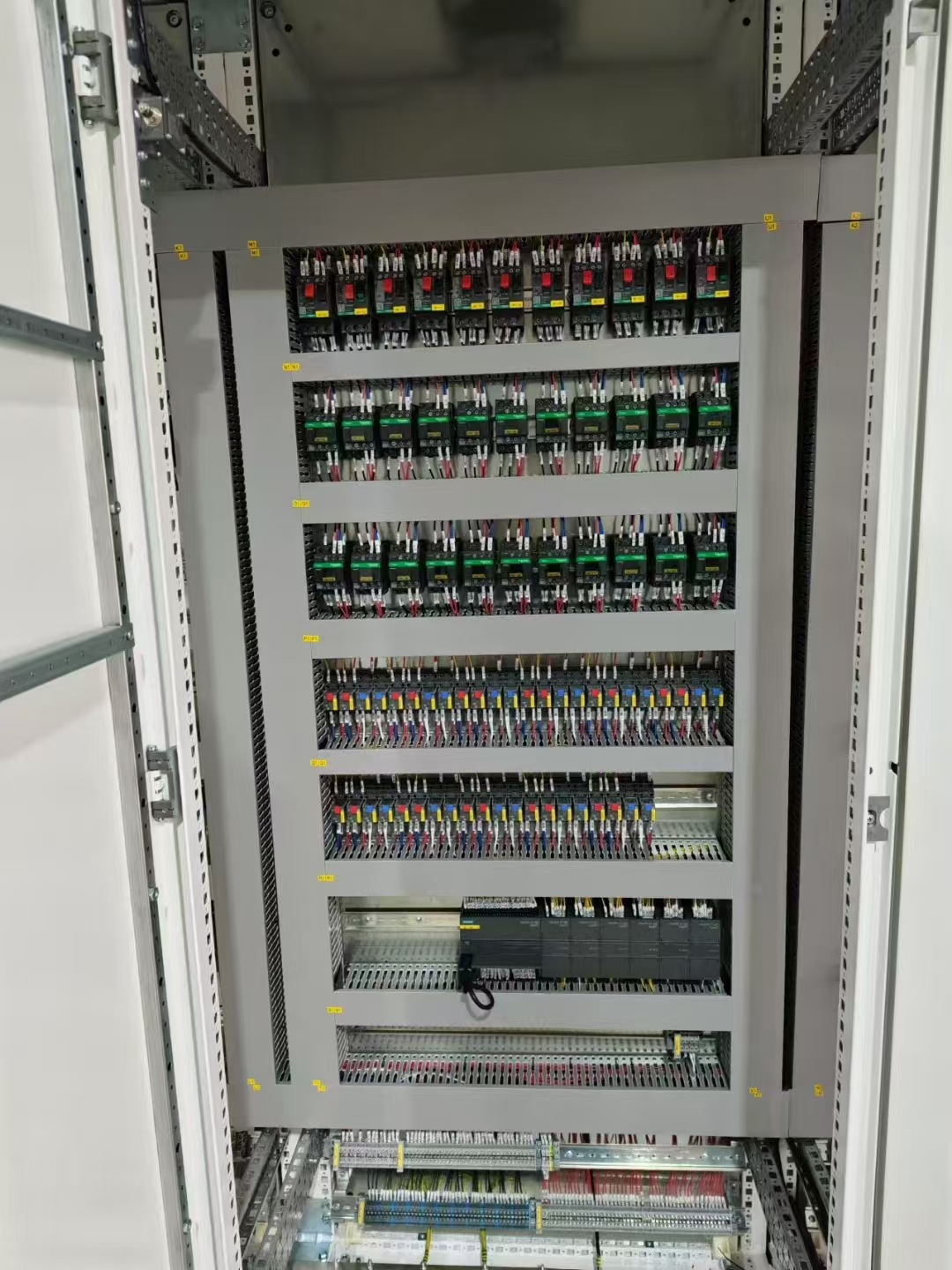 8ba79887f15c88e46da97c75a3ed7772